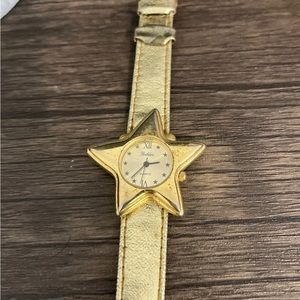 Rare Golden Quart Star Watch Japan Movt
